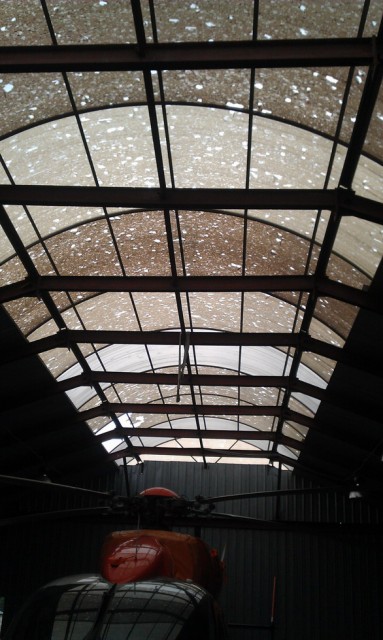 это ангар, где мы наш борт храним..