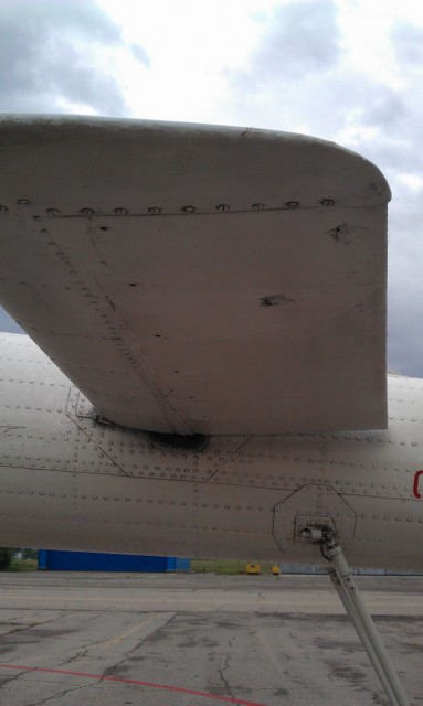 стабилизатор Ми-8.. снизу всего две дырки, сверху штук пять!!