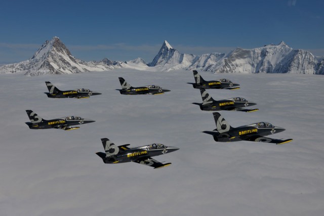 jetteam_2010+.jpg