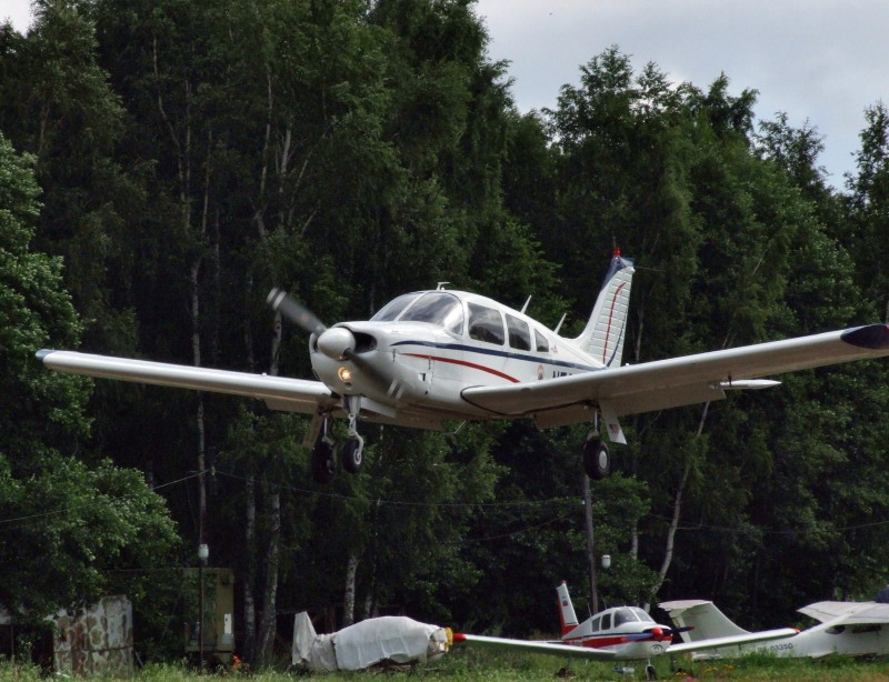 Piper Arrow (PA-28R-200)
