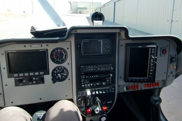 20120329_n28gx_panel.jpg