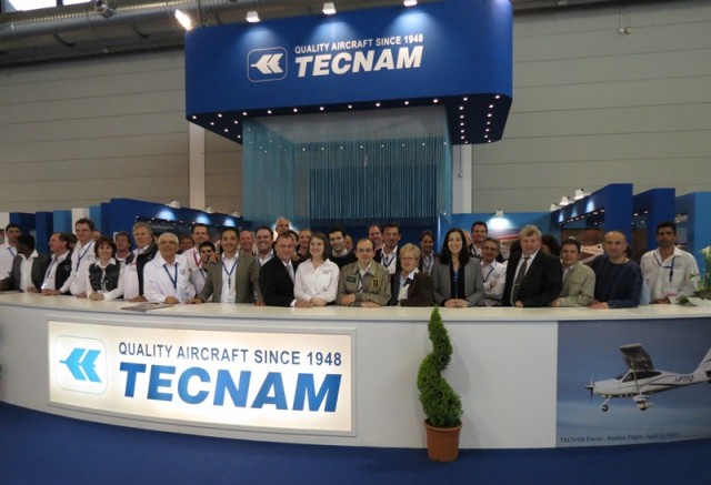 Tecnam_worldwide_dealers_Aero_2012_(LR).JPG