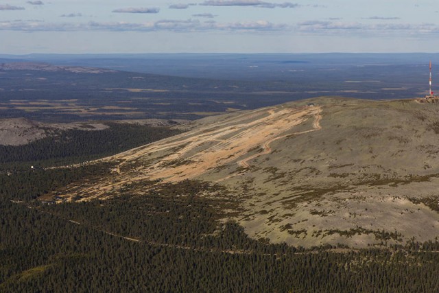 5_Levi_sm.jpg (147.32 КБ) 9737 просмотров Склоны Леви с запада.