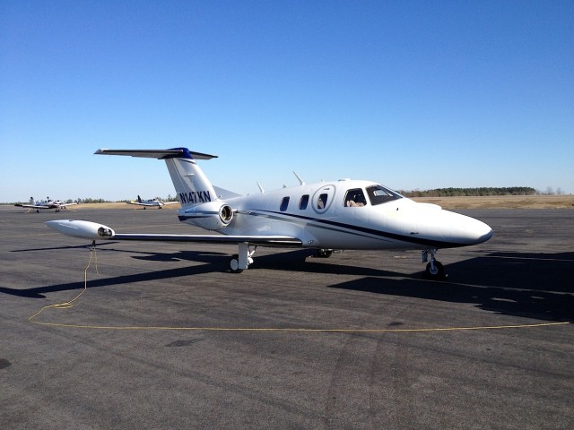 S_2825.jpg (414.47 КБ) 10888 просмотров Eclipse Jet на пероне