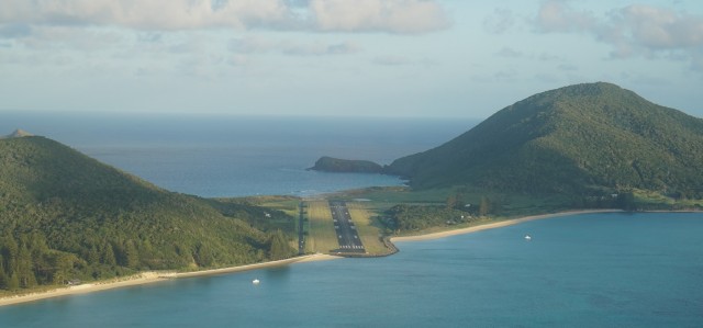 Lord_Howe_RWY.jpg