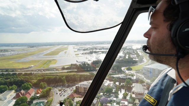 Sidney_Airport_1.jpg