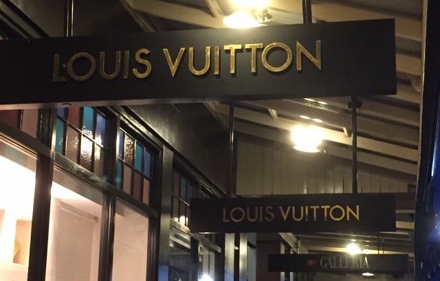 vuitton.JPG