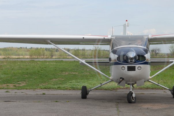 Cessna-182