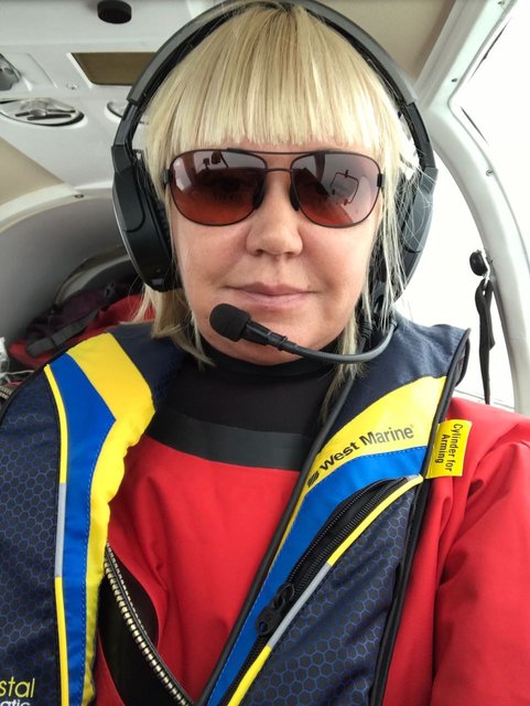 IMG_1918.JPG (236.67 КБ) 6865 просмотров Тот самый спасательный жилет желто-синего цвета.