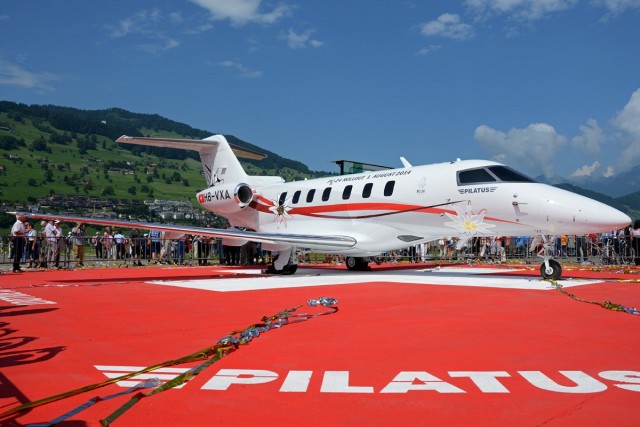 Pilatus_PC-24_roll-out.jpg