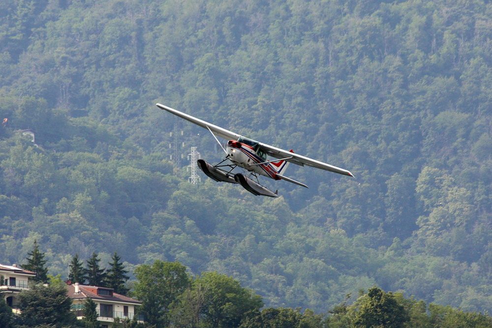 takeoff2_saab.jpg
