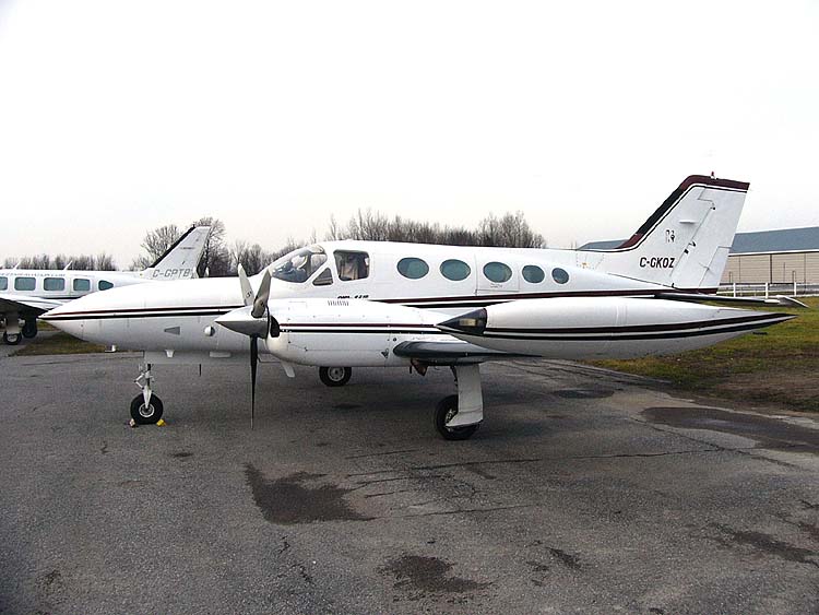 Cessna421BGoldenEagleC-GKOZ01.jpg