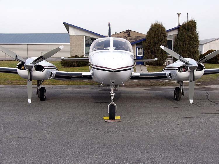 Cessna421BGoldenEagleC-GKOZ03.jpg
