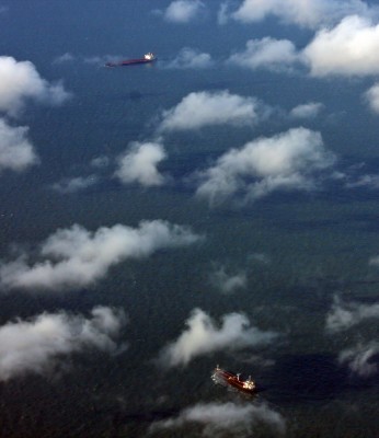 n_sea_traffic.jpg